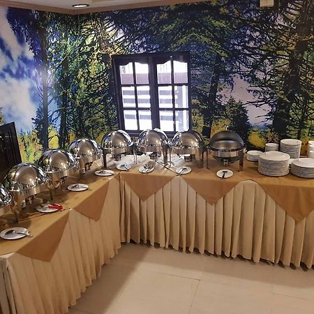 Villa Esmeralda Bryan'S Resort Hotel And Restaurant Palayan City Eksteriør billede