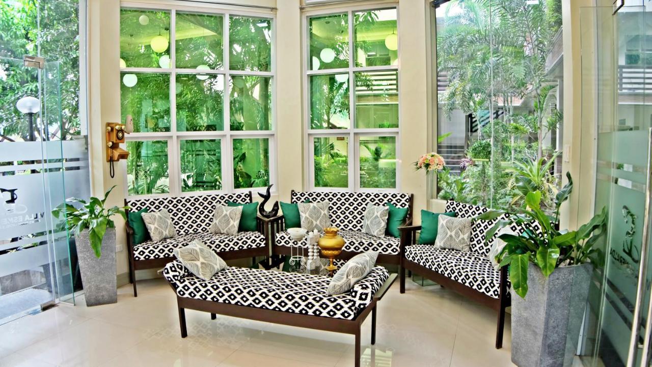 Villa Esmeralda Bryan'S Resort Hotel And Restaurant Palayan City Eksteriør billede