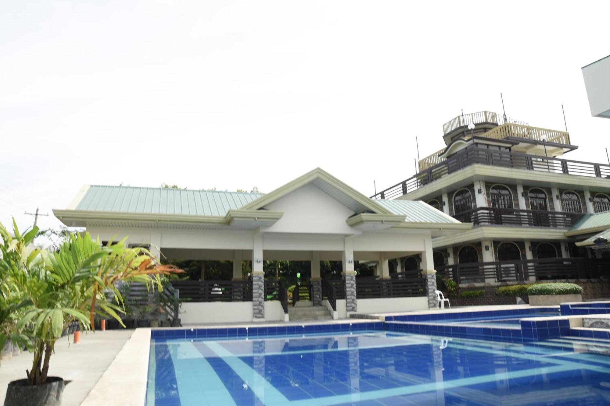 Villa Esmeralda Bryan'S Resort Hotel And Restaurant Palayan City Eksteriør billede